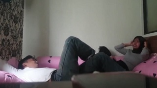 Bokep Indo Hijab Jumpa Dengan Kawan Masa Kecil